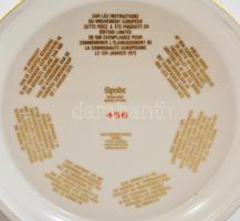 Mulberry Hall porcelán díszváza (Európa Közösség Kupája), matricás, jelzett, apró kopásokkal, díszdo...