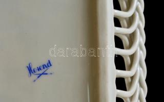 Herendi virág mintás áttör szélű tálka, kézzel festett, jelzett, hibátlan, 17×12 cm