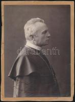 1910 Prohászka Ottokár (1858-1927) püspök aláírt fotója kartonon 16x21 cm
