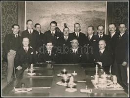 1931 Budapest, főpolgármester és jegyző választás. 5 db fotó 24x16 cm