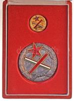 1954. Magyar Partizán Emlékérem zománcozott, sorszámozott kitüntetés, eredeti tokban, miniatűrrel T:2  Hungary 1954. Hungarian Partisan Commemorative Medal enamelled, numbered decoration, with miniature, in original case C:XF  NMK 664.