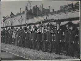 1938 Kassa, feldíszített vasútállomás 3 db fotó / Kassa, decorated railway-station 24x16 cm