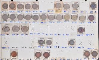 ~237db-os vegyes külföldi érme tétel gyűrűs mappában papírlapokra rögzítve, közte Amerikai Egyesült ...