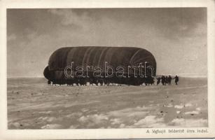 Military balloon on exploration