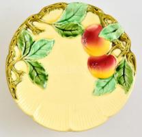 Körmöcbányai szecessziós talpas kínáló, mázas kerámia, jelzett, kis lepattanásokkal, máz alatti hajs...