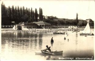 1932 Badacsony, Strandfürdő, fürdőzők, evezősök, vitorlás. Domoniczky S. photo (fa)