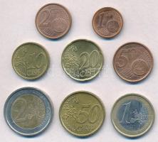 Olaszország 2002. 1c-2E (8xklf) forgalmi sor T:2
Italy 2002. 1 Cent - 2 Euro (8xdiff) coin set C:XF