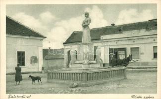 Balatonfüred, Hősök szobra, üzlet, kutya
