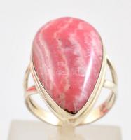 Ezüst(Ag) gyűrű, rodokrozit kővel, jelzett, méret: 59, bruttó: 8,4 g