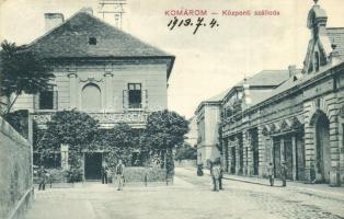 Komárom, Komárno; Központi szálloda, kávéház és étterem. Czike Dénes kiadása / Hotel Central, Café and restaurant (EK)