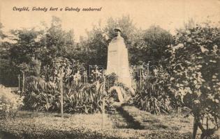 Cegléd, Gubody kert a Gubody szoborral (a város virágkorának volt polgármestere) (EK)