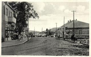 Perecseny, Perechyn, Perecin; utcakép, Bata üzlet / street view, shops (EK)