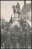 1940 Kolozsvár a bevonulás után (szept. 26.), 3 db fotó, hátuljukon feliratozva, 9×14,5 cm + 1 db cs...