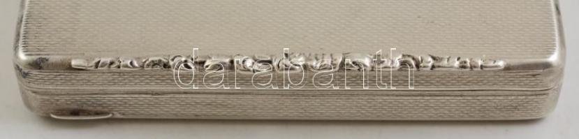 Ezüst (Ag.) cigarettatárca címerrel, jelzett, 8×6×1 cm, bruttó 66,2 g