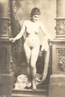 Erotic nude lady, vintage photo