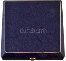 1996. "A Magyarság Őstörténete és Honfoglalása emlékére" aranyozott tombak emlékérem soroz...