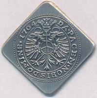 Német Államok / Ulm 1704. Gulden Ag utánveret, eredeti tokban (9,42g/0.999/26x26mm) T:1 German States / Ulm 1704. Gulden Ag restrike in original case (9,42g/0.999/26x26mm) C:UNC