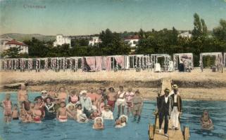 Crikvenica, Cirkvenica; bathing people on the beach. montage (fl)