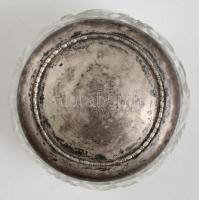 Ólomkristály tartó, monogramos ezüst(Ag) fedéllel, jelzett, az üveg alján karcolásokkal, apró csorbá...