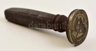 1841 Esztergomi nemesek hadnagy széke pecsétje. Címeres bronz pecsétnyomó / Vintage military bronze ...