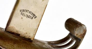 cca 1900 Lovassági kard fém hüvellyel,bőr csatlékkal, jelzett ("Robert Hermes Solingen" il...