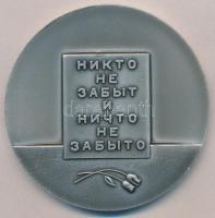 Szovjetunió DN "Leningrád Piszkarjovkai emléktemető" fém plakett (78mm) T:2
Soviet Union ...