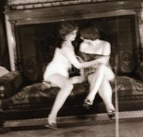 cca 1972 Erotikus és pornográf fotónegatívok, 12 felvétel 1 tekercsen, 5,5x5,5 cm