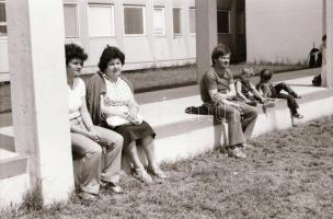 1984 Kecskemét, tűzoltóverseny a megyei kórházban és a lakótelepen, 59 db szabadon felhasználható vi...