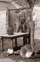 cca 1970 Kecskemét, zsibpiac a város szélén, 24 db szabadon felhasználható vintage negatív, 24x36 mm