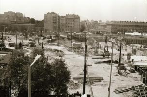 cca1983 Budapest, Árpád hídi metró állomás felszíni építése, városkép változás, 19 db szabadon felha...