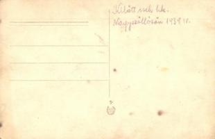 1939 Magyar katonák egy kilőtt cseh harckocsin Nagyszőlősnél / WWII Hungarian soldiers with shot and...