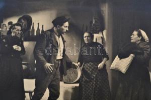 cca 1939-1940 a Földindulás c. film fotóalbuma, Hans Manninger felvételei, különböző méretben, össze...