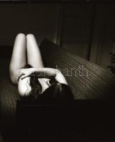 cca 1976 5 db aktfelvétel fekete-fehér negatívra,  Menesdorfer Lajos (1941-2005) budapesti fotóművés...