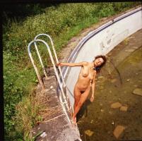 cca 1988 Jelzés nélkül 7 db aktfelvétel színes negatívra,  Menesdorfer Lajos (1941-2005) budapesti f...