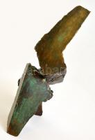 Vizsolyi János (1959-): Feltörő elemek. Bronz, jelzett, m:47 cm