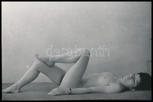 cca 1972 Egyszer volt, de jó volt - szolidan erotikus felvételek, 4 db vintage papírkép + 3 db vinta...