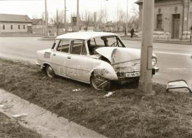 Automobilok, versenyautó, karambolos jármű - 11 db szabadon felhasználható, vintage negatív különfél...