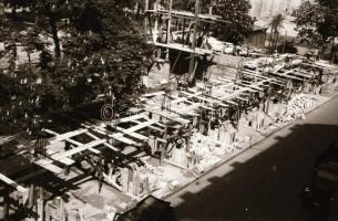 1949 Budapest, Sztálin téri (később Engels téri) autóbusz pályaudvar építéséről (5 db) és átadó ünne...