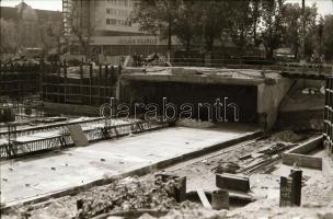 1983 Budapest, Dózsa György út - Váci út, felszíni metró építkezés, 37 db szabadon felhasználható vi...