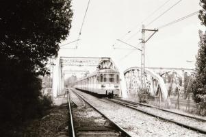 cca 1992 HÉV és villamos - Bp, Vágóhíd - Csepel, 20 db szabadon felhasználható vintage negatív, 24x3...