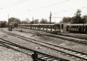 cca 1992 HÉV és villamos - Bp, Vágóhíd - Csepel, 20 db szabadon felhasználható vintage negatív, 24x3...