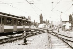 cca 1992 HÉV és villamos - Bp, Vágóhíd - Csepel, 20 db szabadon felhasználható vintage negatív, 24x3...