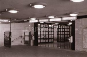 cca 1989 Újpest állomás felszíni építése, 44 db szabadon felhasználható vintage negatív, 24x36 mm