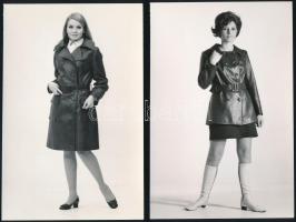 cca 1968 Divatfotók, női ruhák bőrből, 4 db vintage fotó, 17,5x11,5 cm