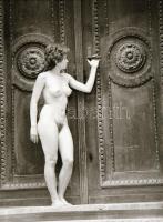 cca 198 Akt felvételek, Menesdorfer Lajos (1941-2005) budapesti fotóművész hagyatékából 6 db vintage...