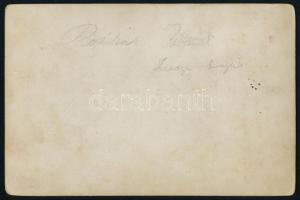 cca 1880 Vadászaton a Retyezátban, a Zenóga-tó parti védkunyhónál, keményhátú fotó, hátulján felirat...