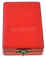 1957. "A Magyar Szabadság Érdemrend bronz fokozata" Br kitüntetés mellszalagon eredeti tok...