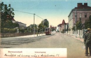 Nagyszeben, Hermannstadt, Sibiu; Schewisgasse. Verlag G. A. Seraphin, Cromophot. v. Jos. Drotleff / Schewis utca, villamos / street view, tram (szakadás / tear)