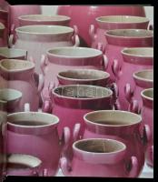 Kezdetben volt a rózsaszín ... Történetek és képek a rózsaszínű Zsolnay használati tárgyakról. Winkl...