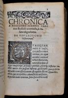 Iohannes Carionis (1499-1537): Chronica ... hn.,é.n, k.n., 22 sztl. lev.+510(255) p.+ 1. sztl. lev. Egészbőr-kötésben, kopott borítóval, a címlap és az index részből egy vagy több lap hiányzik, foltos.   Johannes Carion (1499-1537) német asztrológus, matematikus és történész. Korán szoros kapcsolatba került Martin Lutherrel, Philipp Melanchthonnal és Georg Sabinusszal.  Világkrónikája a kor népszerű olvasmánya volt, amelyet 1558-1560 között Philipp Melanchthon és Caspar Peucer dolgozott át tankönyvvé, a reformáció történetírásának alapja. Hosszú ideig ez a munka volt a domináns az egyetemes történelem oktatásához.   Valószínűleg Károli Gáspár Két könyv minden országoknak és királyoknak jó és gonosz szerencséjöknek okairól (1563, Debrecen) c. műve megírásához az ihletet Carion Chronicájából merítette.